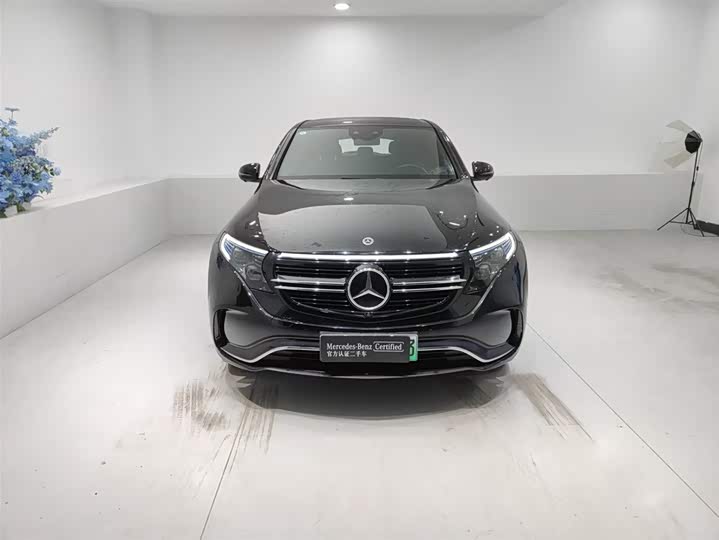 Фото 2 - Mercedes-Benz EQC