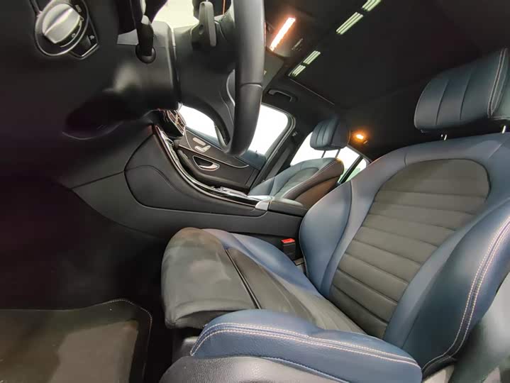 Фото 7 - Mercedes-Benz EQC