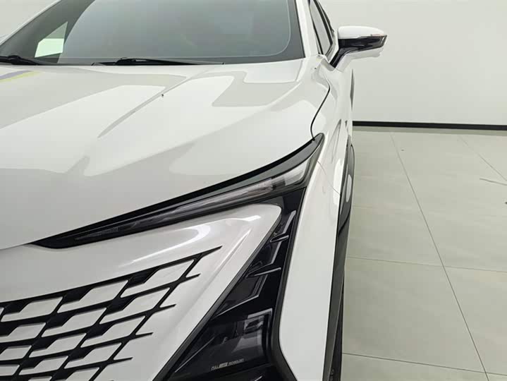 Фото 5 - Changan UNI-T