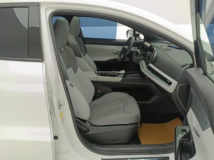 Фото 8 - Changan UNI-T