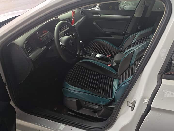 Фото 9 - Volkswagen Lamando L