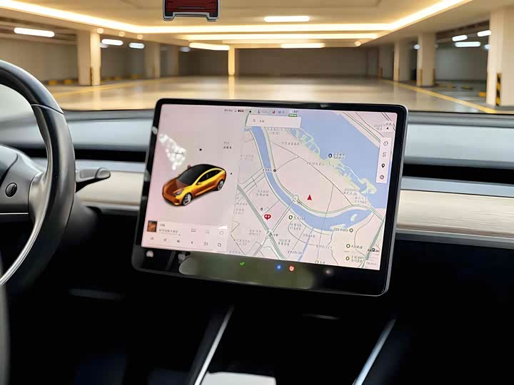 Фото 6 - Tesla Model 3