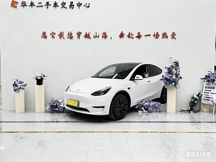 Фото 1 - Tesla Model Y