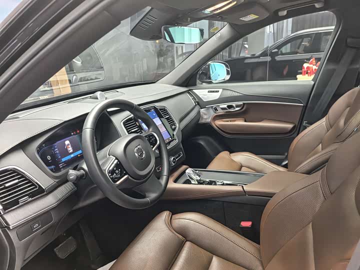 Фото 5 - Volvo XC90