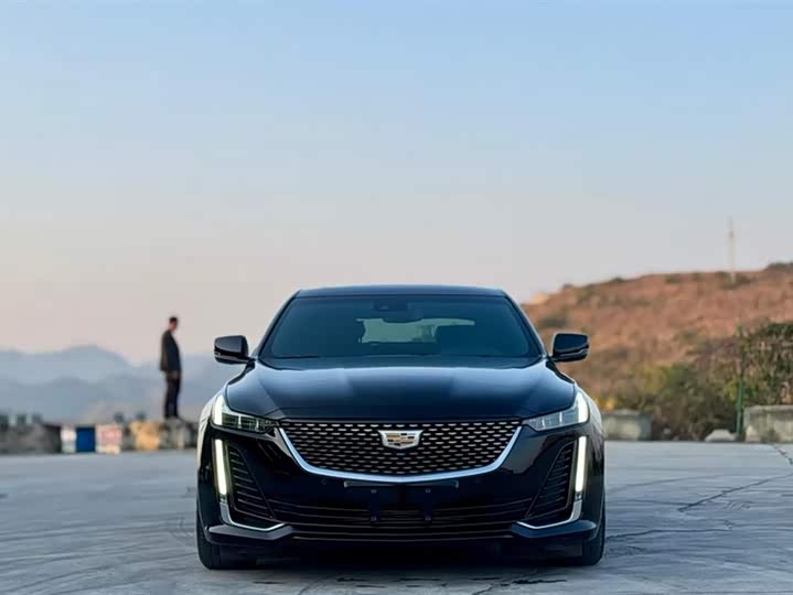 Фото 2 - Cadillac CT5