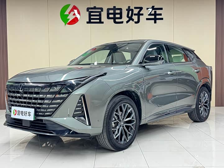 Фото 1 - Changan UNI-Z Hybrid