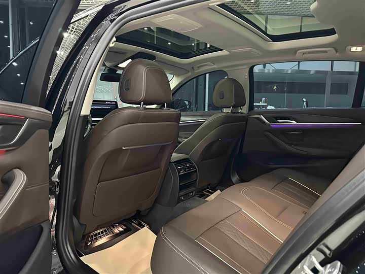 Фото 9 - BMW 5 Series Hybrid