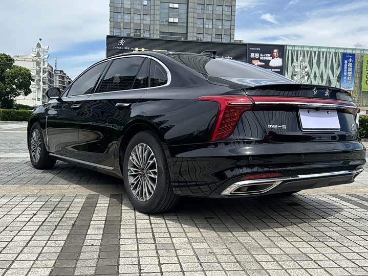 Фото 6 - Hongqi H5
