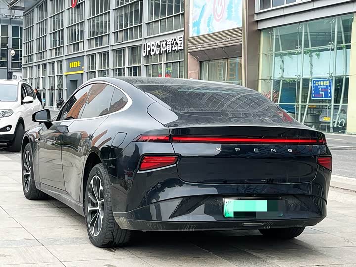 Фото 4 - XPeng P7