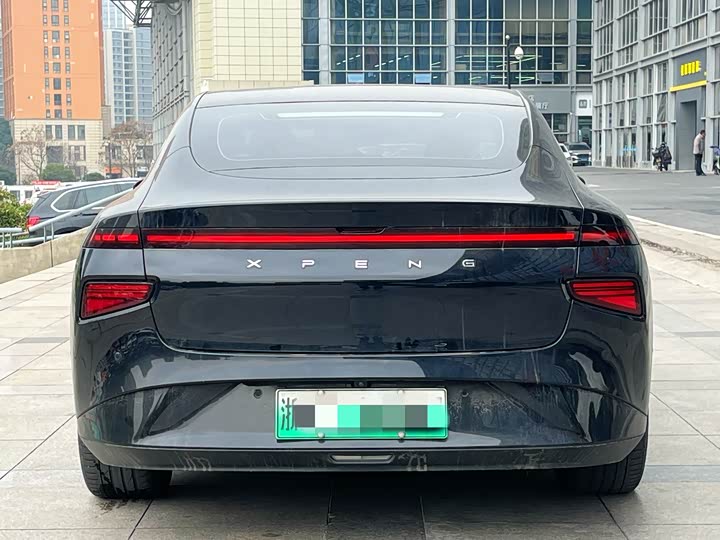 Фото 5 - XPeng P7
