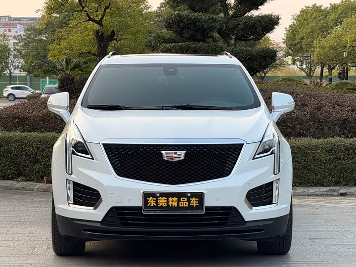 Фото 2 - Cadillac XT5