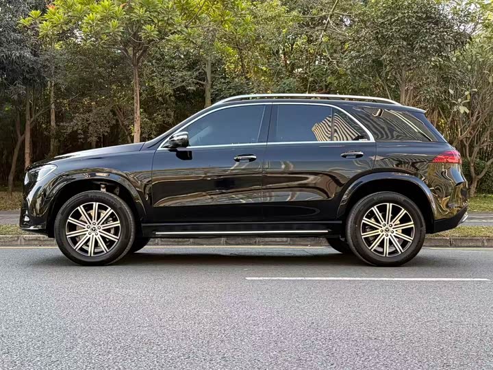 Фото 4 - Mercedes-Benz GLE-Class