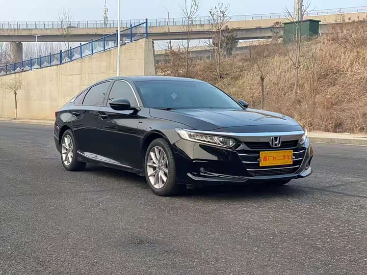Фото 3 - Honda Accord