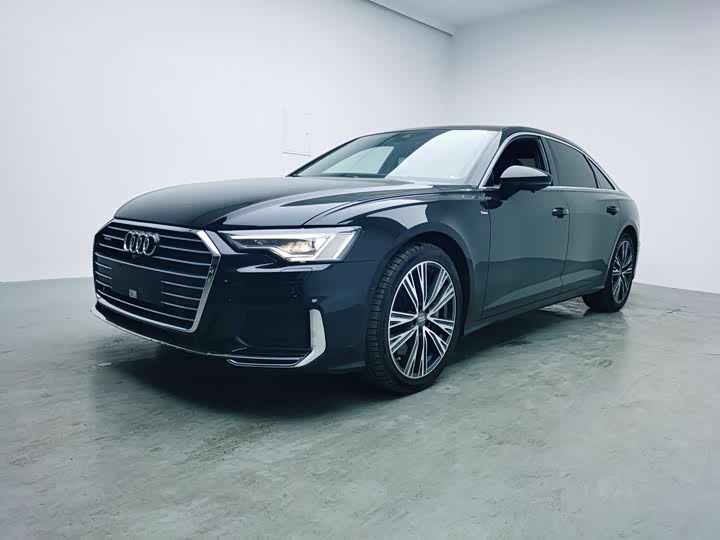 Фото 1 - Audi A6L