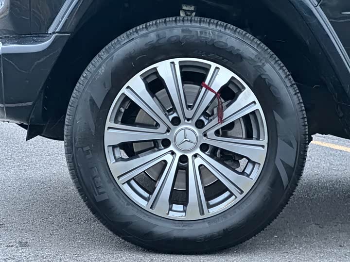 Фото 4 - Mercedes-Benz G-Class