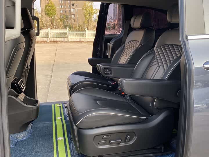 Фото 5 - Hyundai Custo