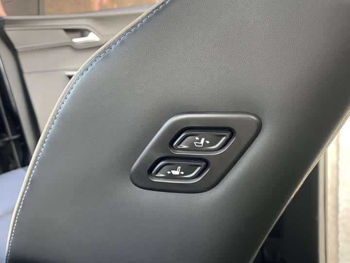 Фото 9 - Hyundai Custo