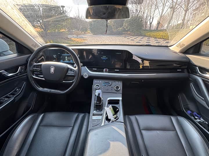 Фото 5 - Bestune B70