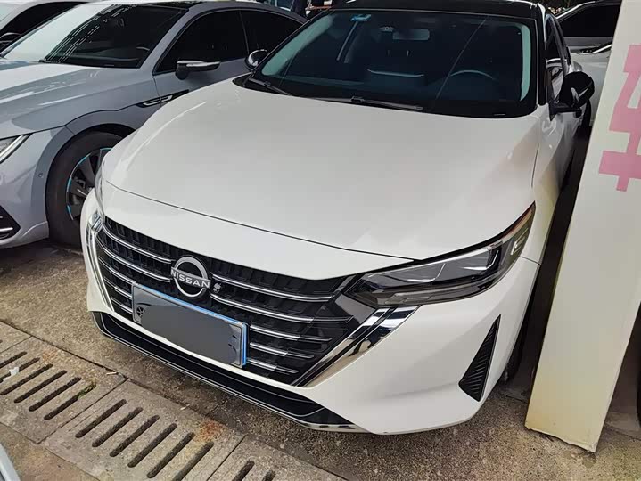 Фото 1 - Nissan Sylphy