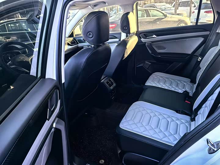 Фото 5 - Volkswagen Tayron