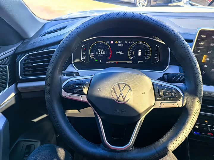 Фото 9 - Volkswagen Tayron