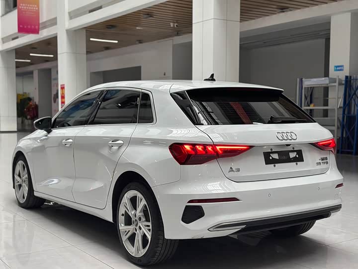 Фото 8 - Audi A3