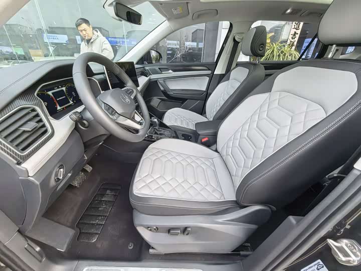 Фото 7 - Volkswagen Tayron