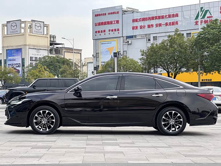 Фото 6 - Toyota Avalon