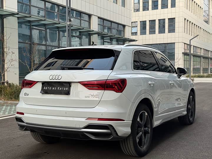 Фото 8 - Audi Q3