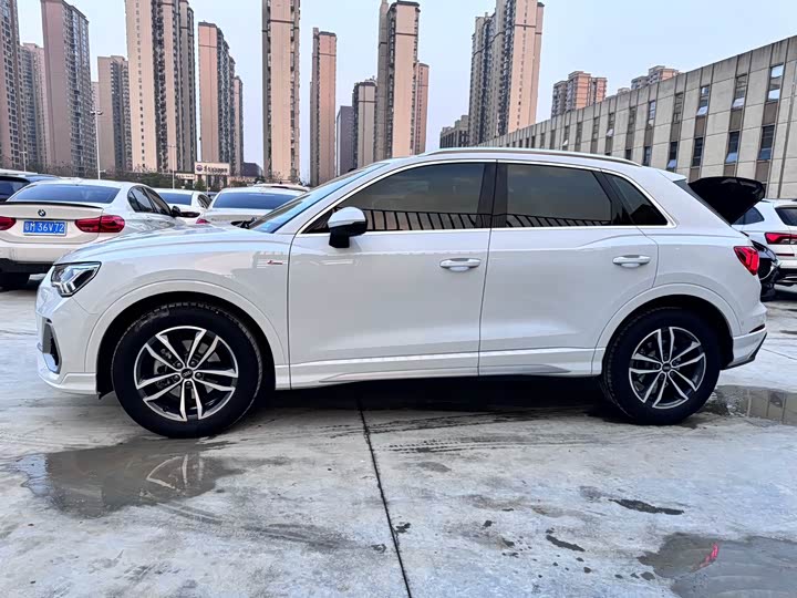 Фото 3 - Audi Q3