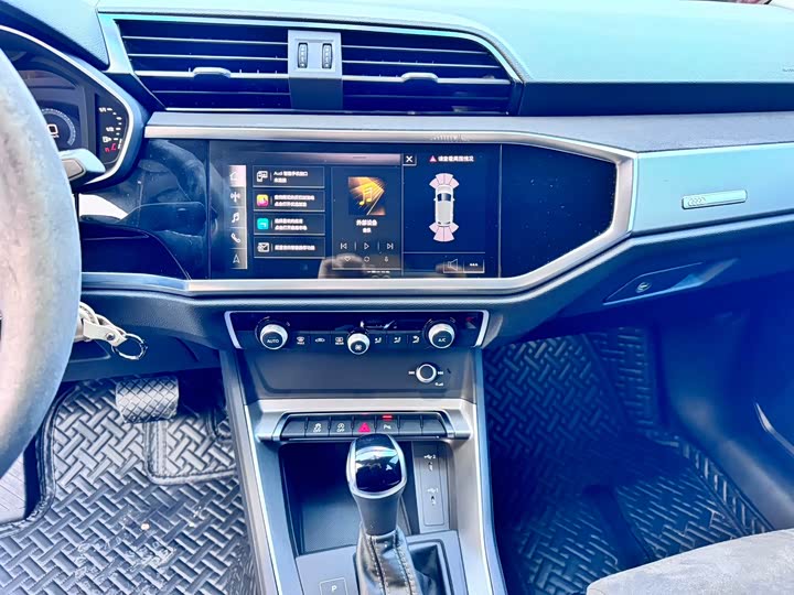 Фото 9 - Audi Q3