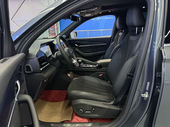 Фото 6 - Geely Monjaro