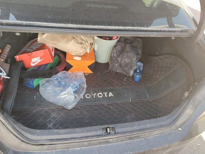 Фото 4 - Toyota Camry