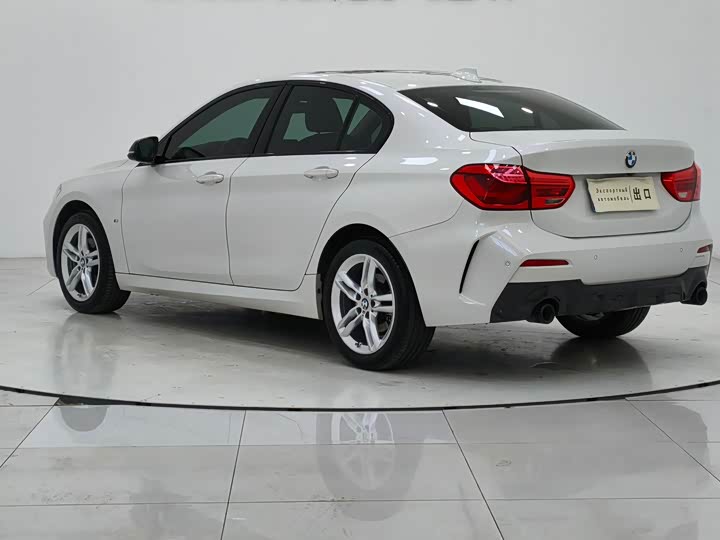 Фото 9 - BMW 1 Series