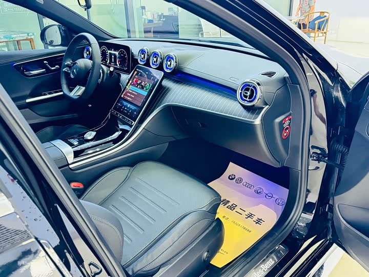 Фото 9 - Mercedes-Benz C-Class