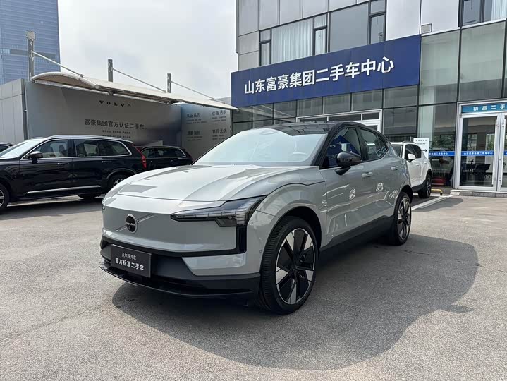 Фото 1 - Volvo EX30