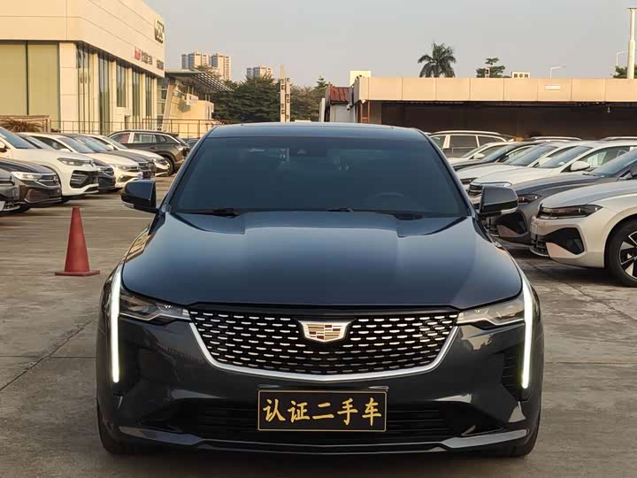 Фото 2 - Cadillac CT4