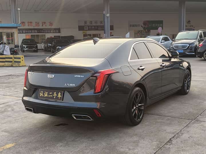 Фото 6 - Cadillac CT4