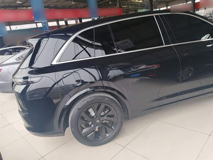 Фото 7 - LiXiang L7