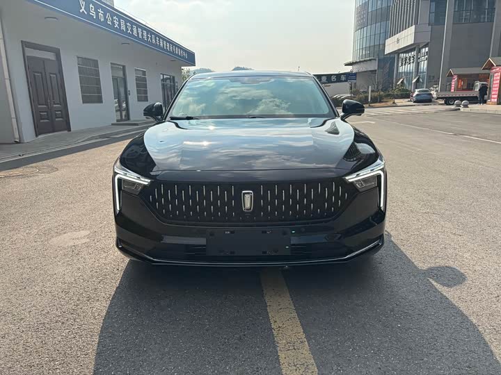 Фото 2 - Bestune B70