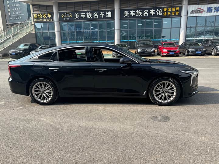 Фото 4 - Bestune B70