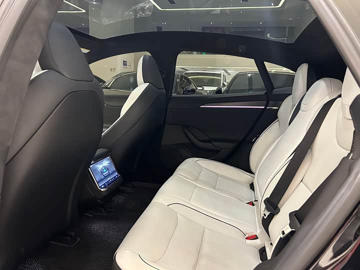 Фото 7 - Tesla Model S