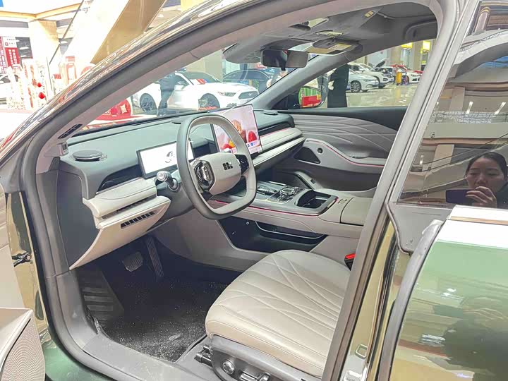 Фото 4 - Geely Galaxy Starshine 8 EM-i