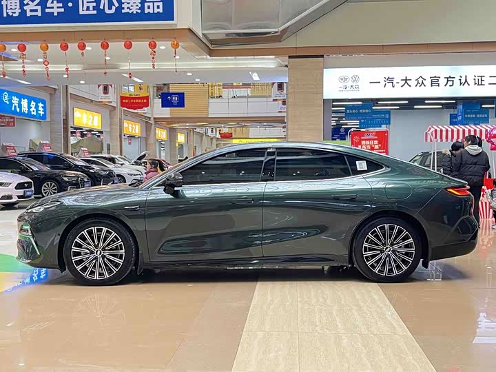 Фото 5 - Geely Galaxy Starshine 8 EM-i