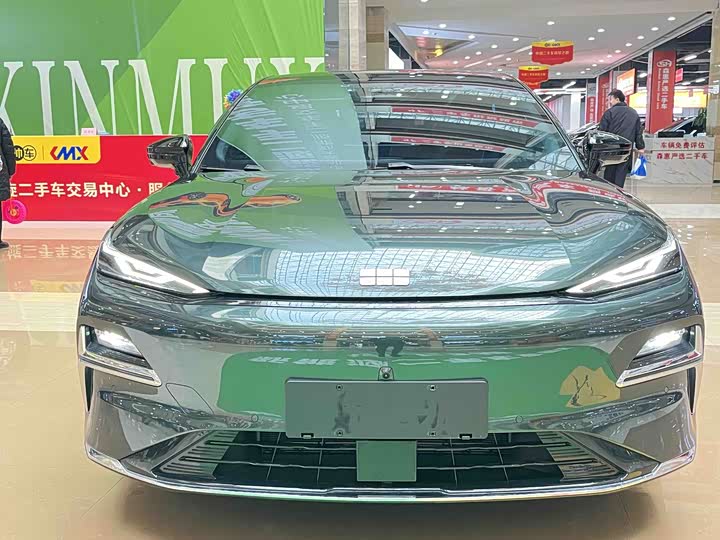 Фото 7 - Geely Galaxy Starshine 8 EM-i