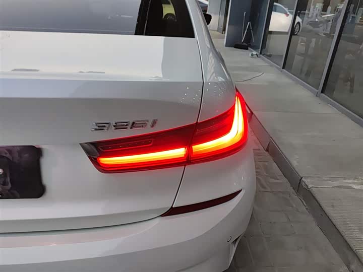 Фото 8 - BMW 3 Series