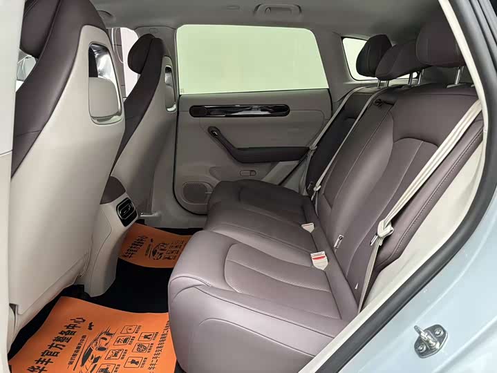 Фото 8 - Leapmotor C11