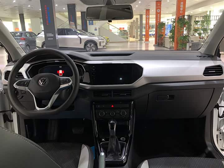 Фото 6 - Volkswagen Tacqua