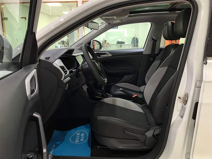 Фото 7 - Volkswagen Tacqua