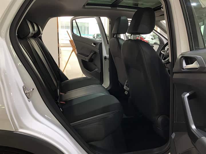 Фото 8 - Volkswagen Tacqua